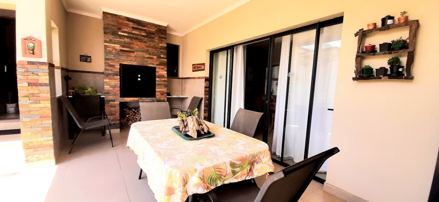 3 Bedroom Property for Sale in Blue Mountain Village Western Cape